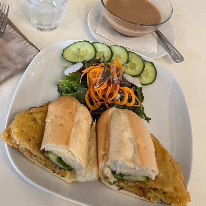 photo of Gather Vegan Chickpea Omelet [sandwich] shared by @veganvivid on  22 Oct 2023 - review