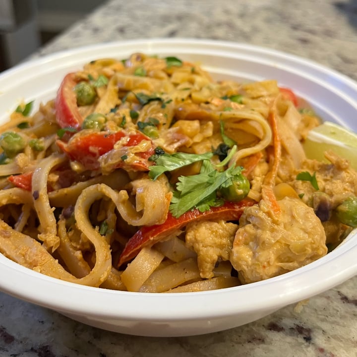 photo of 613 Plant Based Thai peanut noodles & slaw w/ air-fried tofu (GF) shared by @veganvivid on  02 Apr 2024 - review