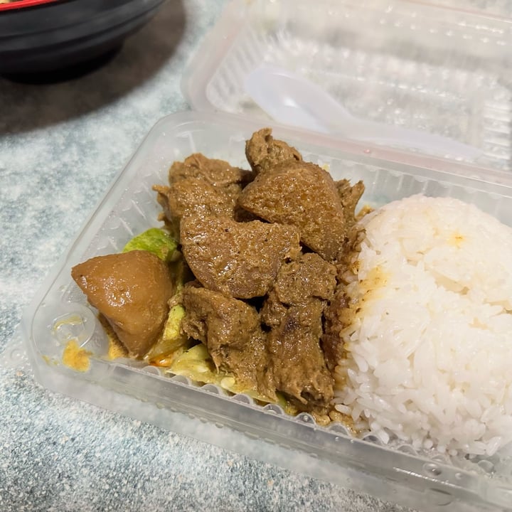 photo of Best Corner 4 Cafe Curry Rendang Rice shared by @dafnelately on  24 Apr 2024 - review