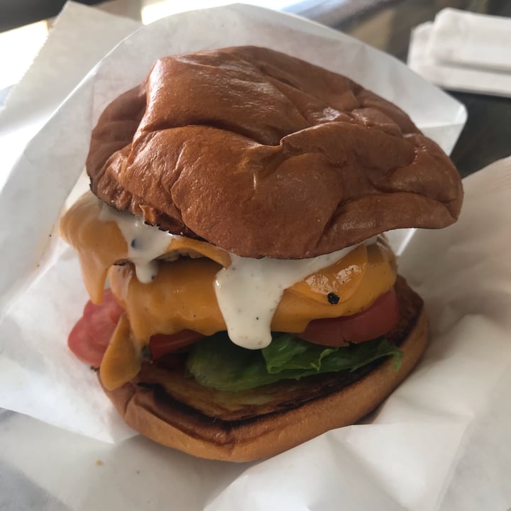 photo of Zammy's Vegan Kitchen Super Smash Burger shared by @arronlee on  19 Apr 2024 - review
