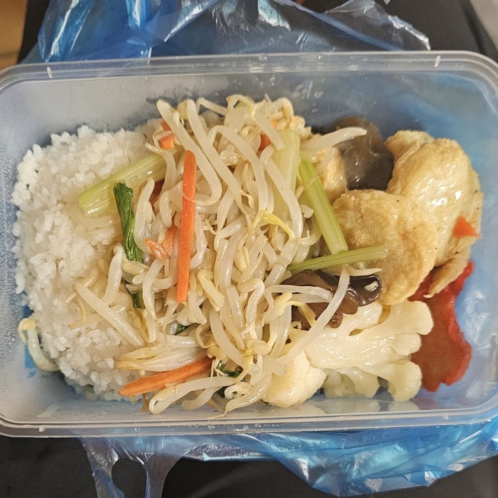 photo of Kopitiam Mixed Veg Rice shared by @akanksha-r on  18 Apr 2024 - review