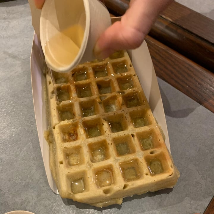 photo of The Sister Brussels Café Belgian Classic Waffle shared by @miriam27 on  22 Apr 2025 - review
