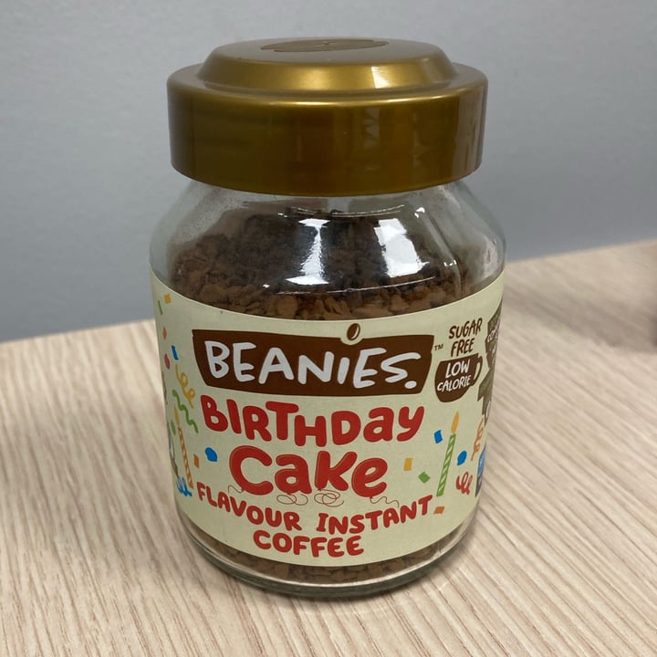 beanies-birthday-cake-flavour-instant-coffee-review-abillion