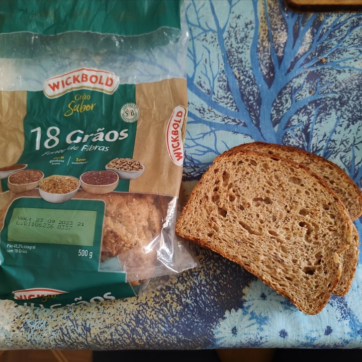 photo of Wickbold Pão De Forma 18 Grãos shared by @vanessamaiolini on  14 Jun 2024 - review