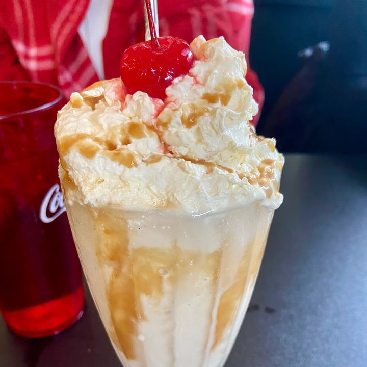 photo of 4th & State salted caramel milkshake shared by @vfct on  25 Mar 2024 - review