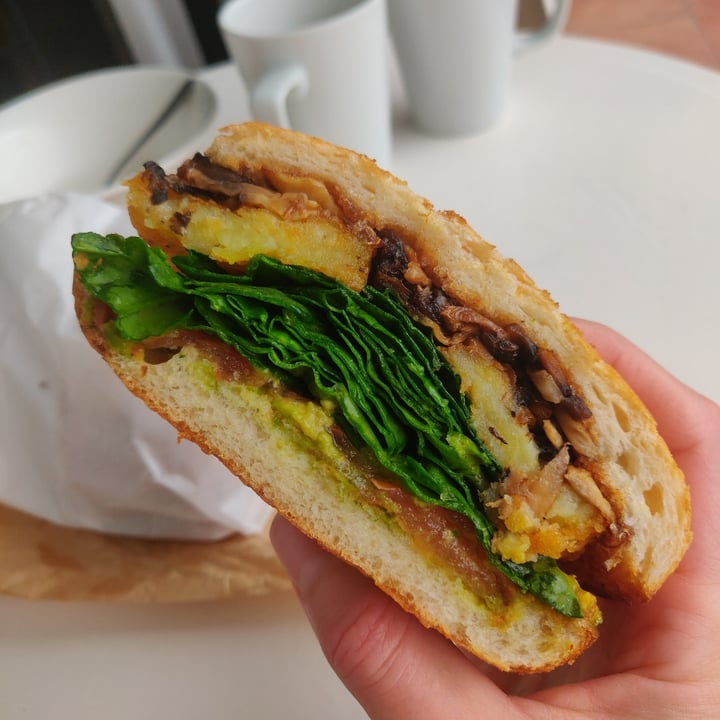 photo of Earth 'n' Sea Pizza Vegan Breakfast Roll shared by @cruzilla on  03 Apr 2024 - review