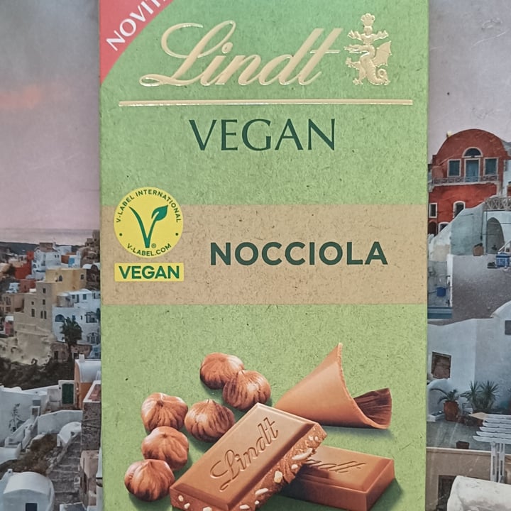 photo of Lindt Vegan Nocciola shared by @miriamn92 on  27 Jun 2025 - review