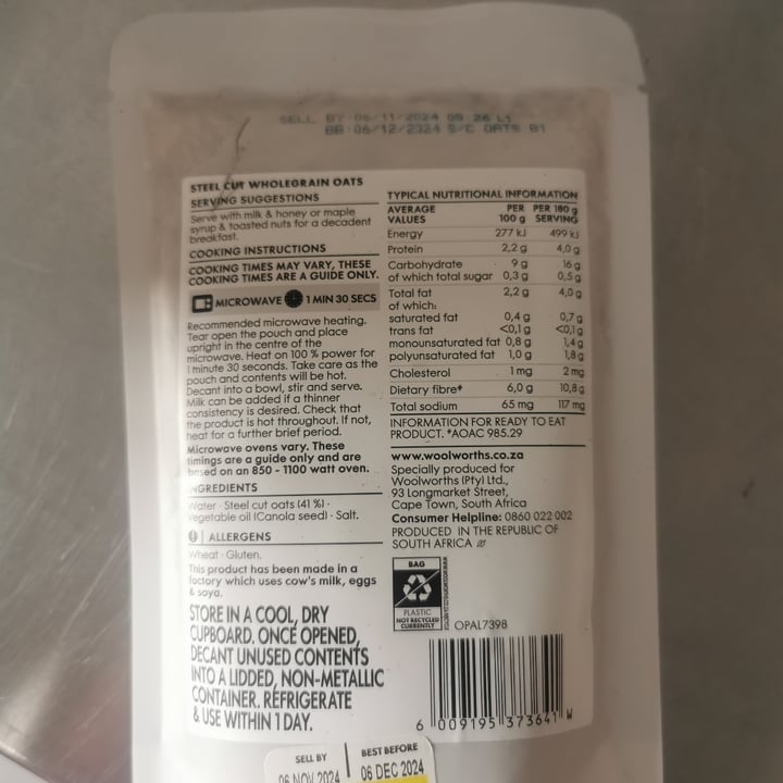 photo of Woolworths Food steel Cut Wholegrain Oats shared by @vickysveganry on  22 Feb 2024 - review