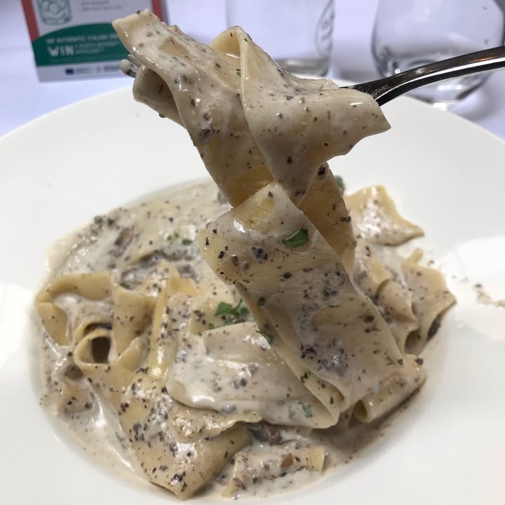photo of Funghi e tartufo Pappardelle Funghi e Tartufo shared by @lordsnooks on  07 Oct 2025 - review