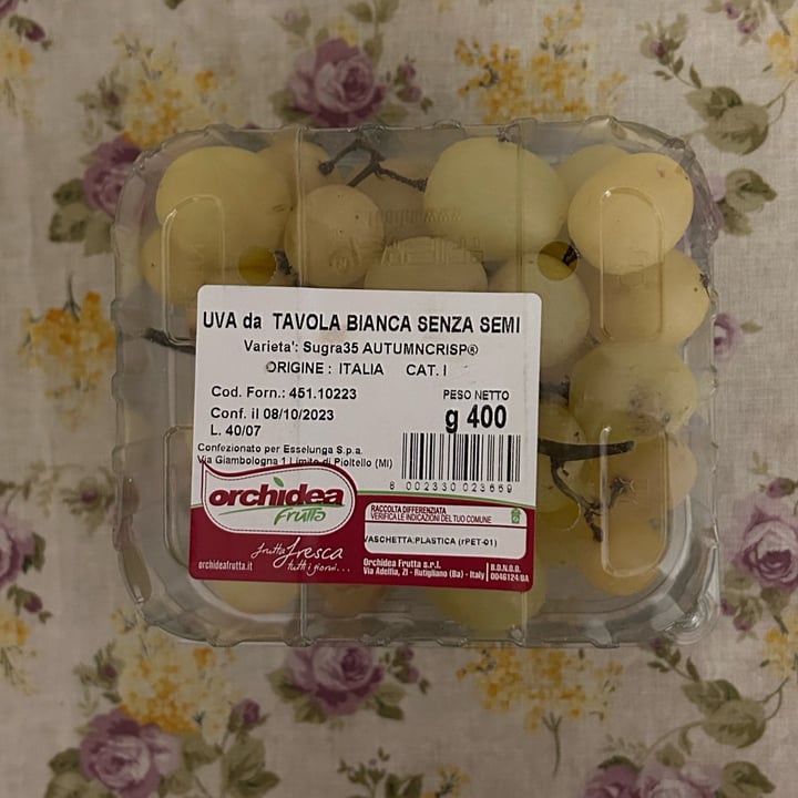 photo of Orchidea frutta uva bianca senza semi shared by @akob98 on  15 Oct 2023 - review