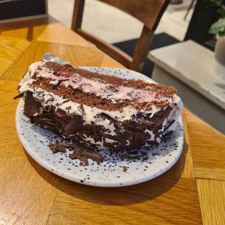 photo of Seed black forest cake shared by @ishara- on  22 Nov 2023 - review