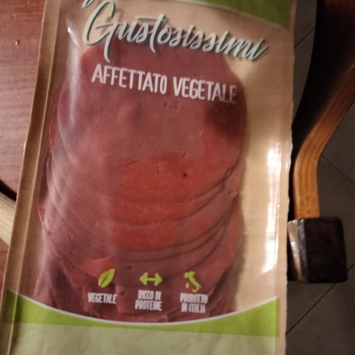 photo of I gustosissimi affettato vegetale al gusto bresaola shared by @arianna93 on  12 Jan 2024 - review