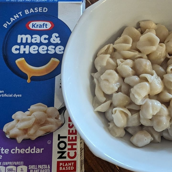 photo of Kraft vegan mac & cheese white cheddar shared by @kristig on  23 Apr 2024 - review