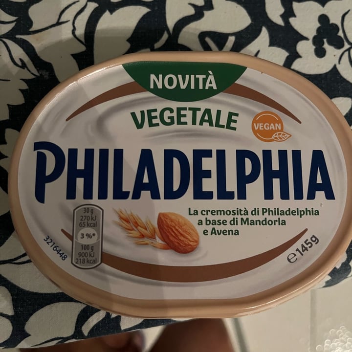 photo of Philadelphia Almond & Oat Based shared by @emandenvs on  16 Oct 2023 - review
