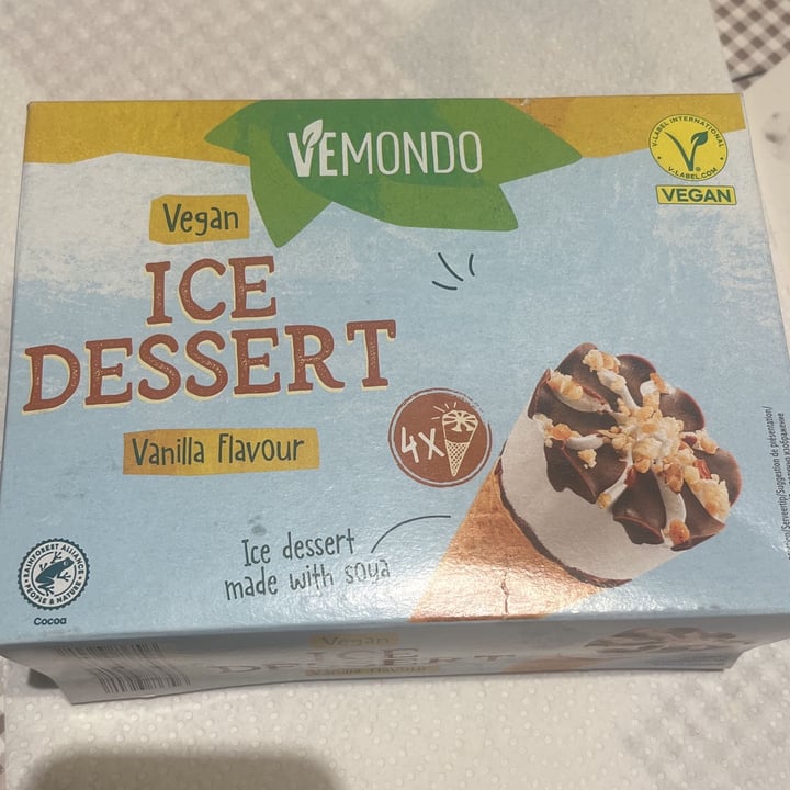 photo of Vemondo vegan ice dessert vanilla flavour shared by @elisabeteribeiro on  15 Apr 2024 - review
