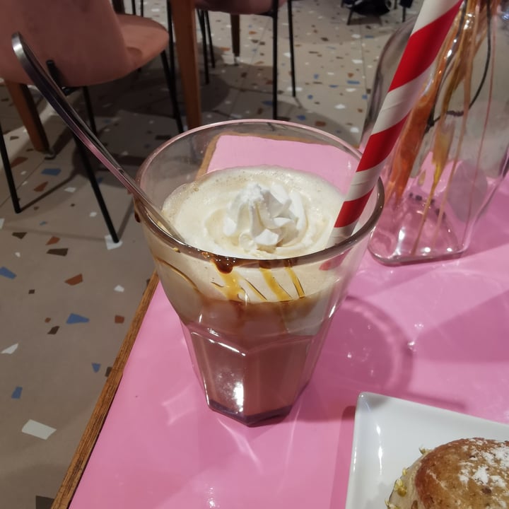 photo of Pasticceria Nepà Caramel latte shared by @posataverde on  07 Oct 2023 - review