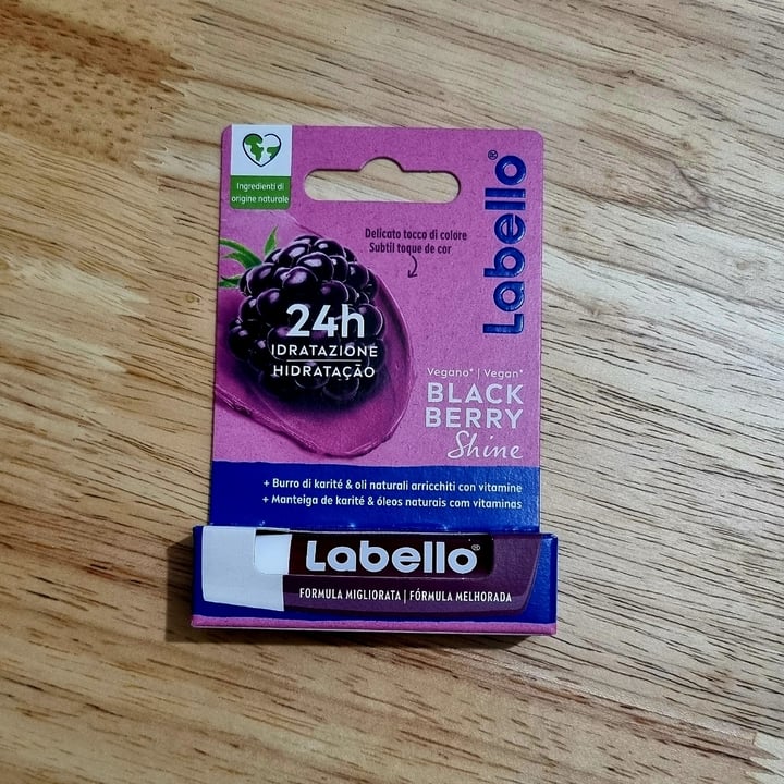 photo of Labello Balsamo labbra Blackberry Shine shared by @pamel8a on  21 Dec 2023 - review