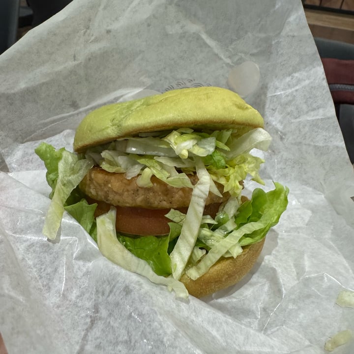 photo of Mos Burger Plant Based Green Burger shared by @duckylover on  13 Jan 2025 - review