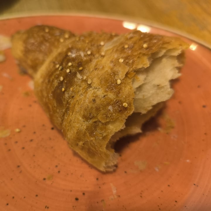 photo of Caffeina Lecco Brioche Quinoa E Arancia shared by @andre82 on  29 Mar 2025 - review