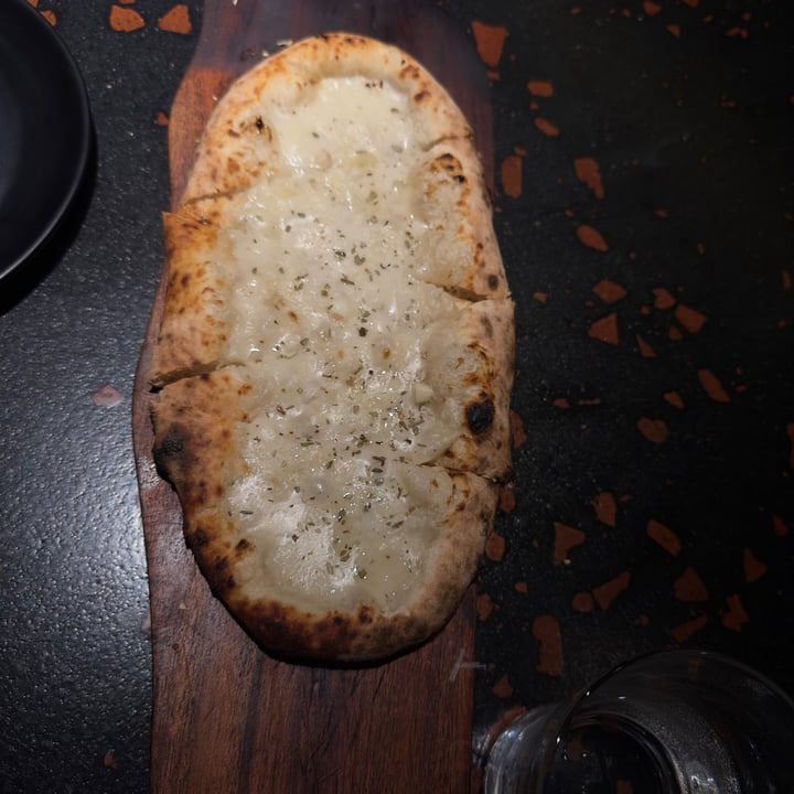 photo of Brik Oven Garlic Bread With Cheese shared by @arjun04 on  11 Apr 2024 - review