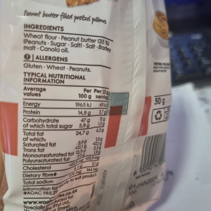 photo of Woolworths Food Peanut butter pretzels shared by @wildfire on  20 Oct 2023 - review