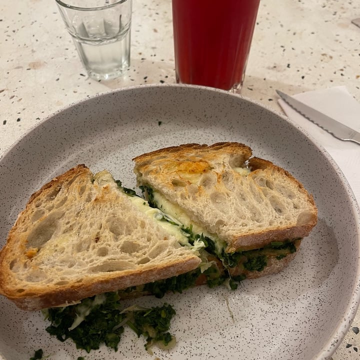 photo of Be Market Spinach Toast shared by @xrocio on  26 Jul 2024 - review