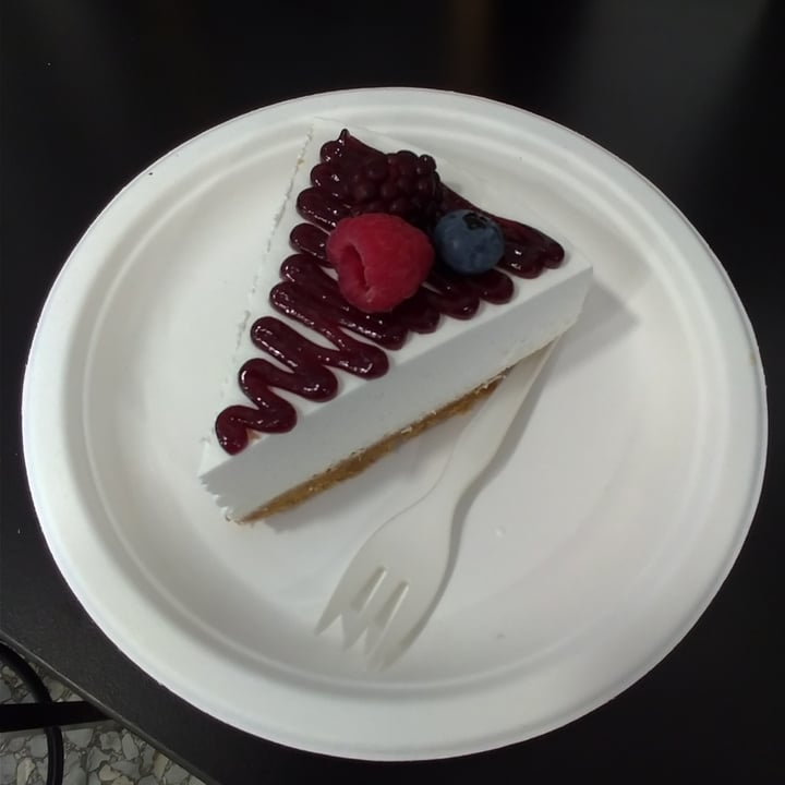 photo of Radagast Vegan Bakery "Cheesecake" shared by @geb on  27 Aug 2023 - review