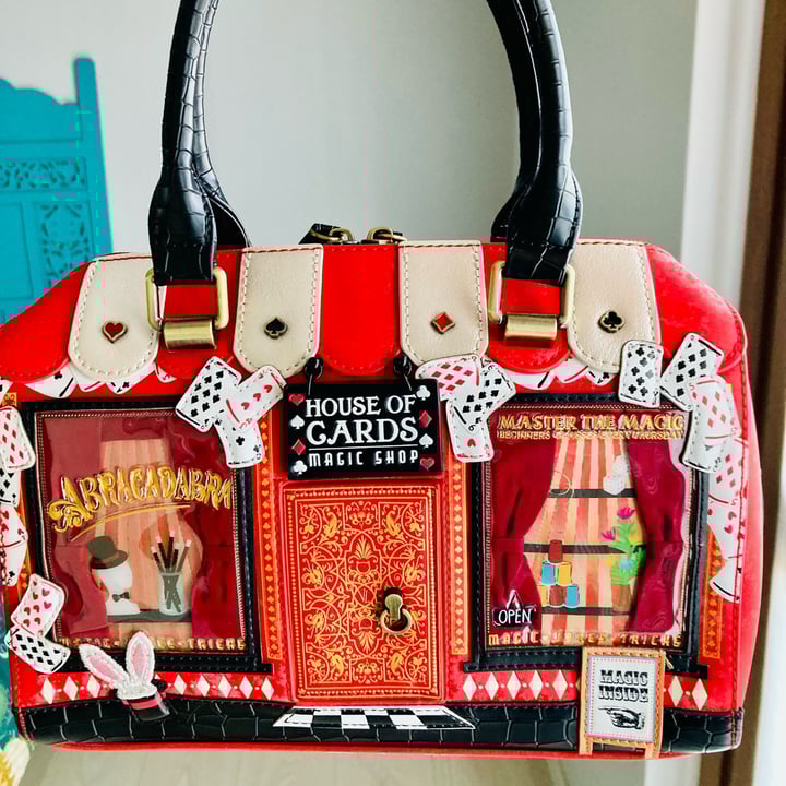 photo of Vendula London Magic Shop handbag shared by @gattaviola on  09 May 2025 - review