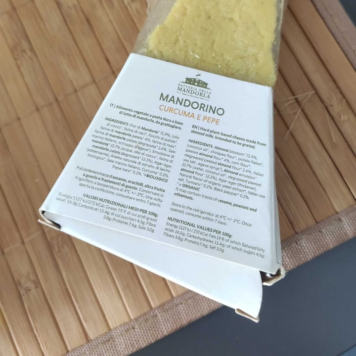 photo of La fattoria della mandorla mandorino curcuma e pepe shared by @semidichia on  08 May 2025 - review