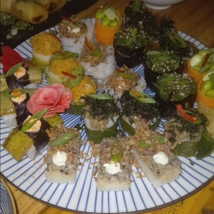 photo of Hitô Vegano Combinado De Sushis shared by @carolyassis on  09 Mar 2024 - review
