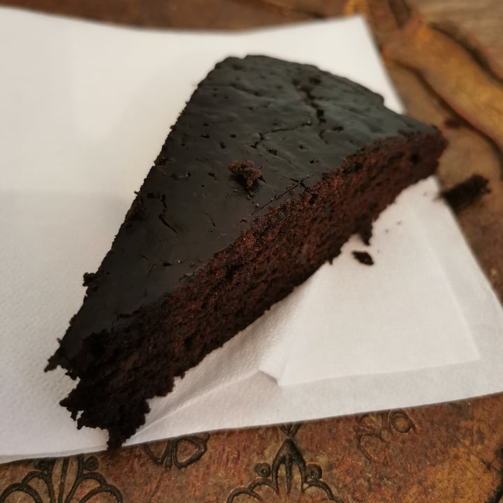 photo of La Reverie Torta Al Cioccolato shared by @posataverde on  08 May 2024 - review