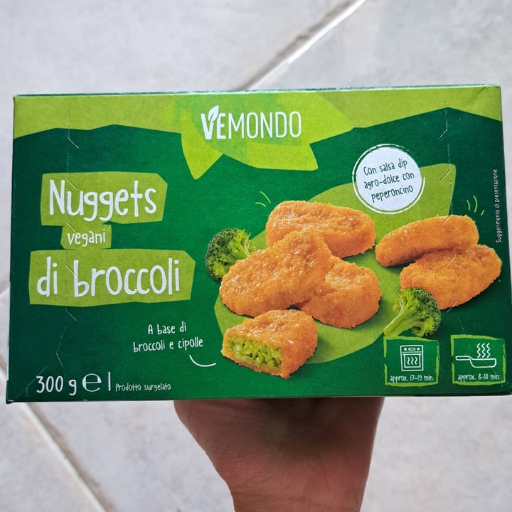 photo of Vemondo nuggets di broccoli shared by @giuliasmart on  22 Aug 2023 - review
