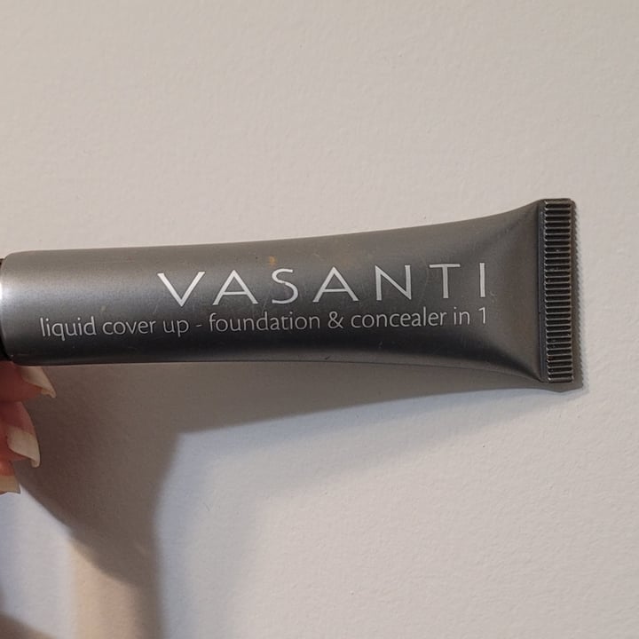 Vasanti Cosmetics Liquid Cover Up Foundation and Concealer in 1 Review