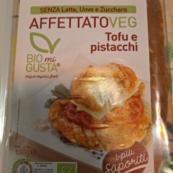 photo of Biomigusta Affettato VEG Tofu E Pistacchi shared by @vannadotto on  03 Feb 2024 - review