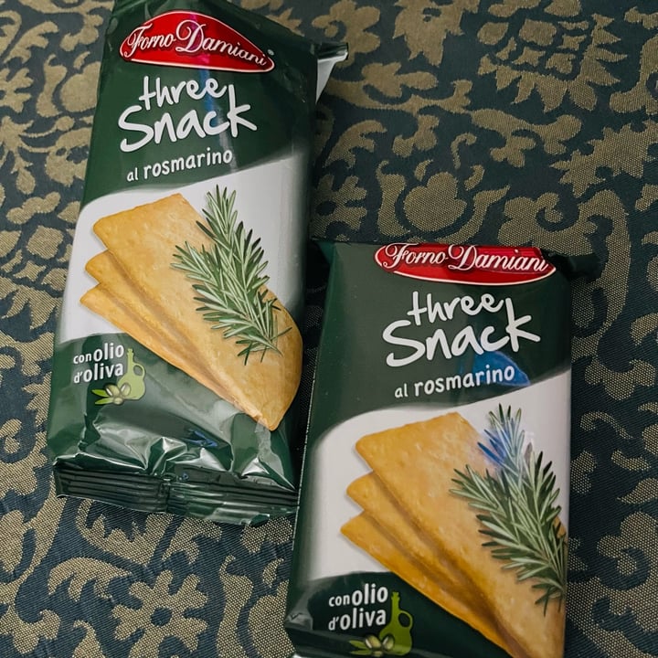 photo of Forno Damiani Three Snack Al Rosmarino shared by @miba on  02 May 2024 - review