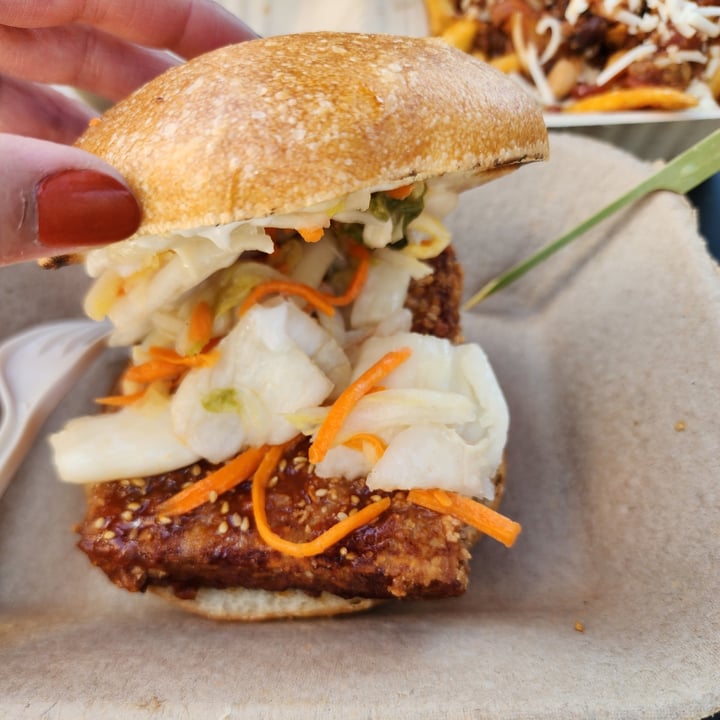 photo of The Dutch Door Korean Fried Tempeh Sandwich shared by @hogskisses on  07 Oct 2023 - review
