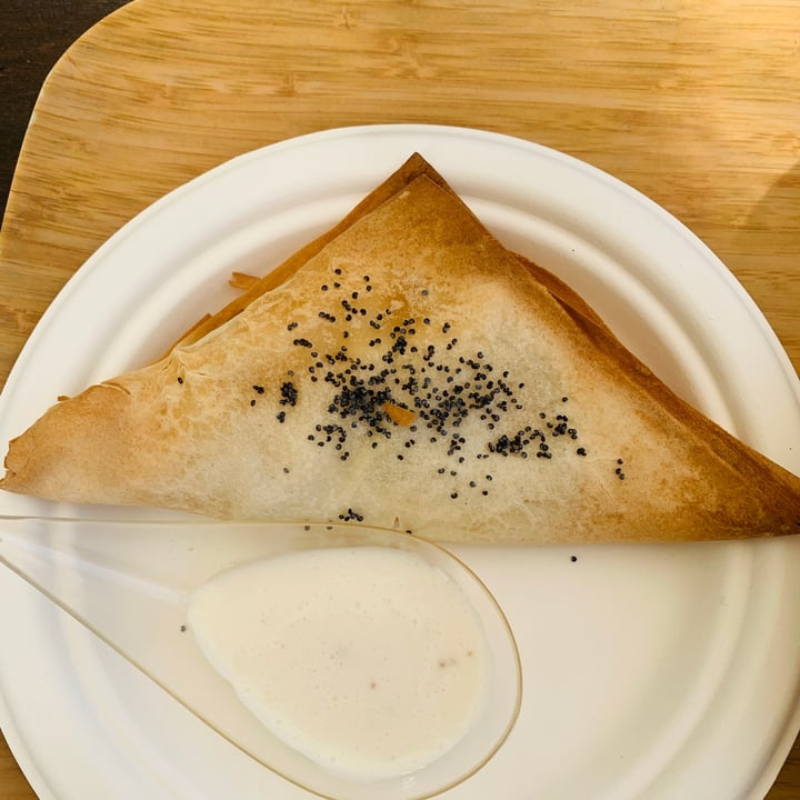 photo of La Cucina Naturale Samosa di zucca e funghi shared by @elisabi on  03 Oct 2023 - review