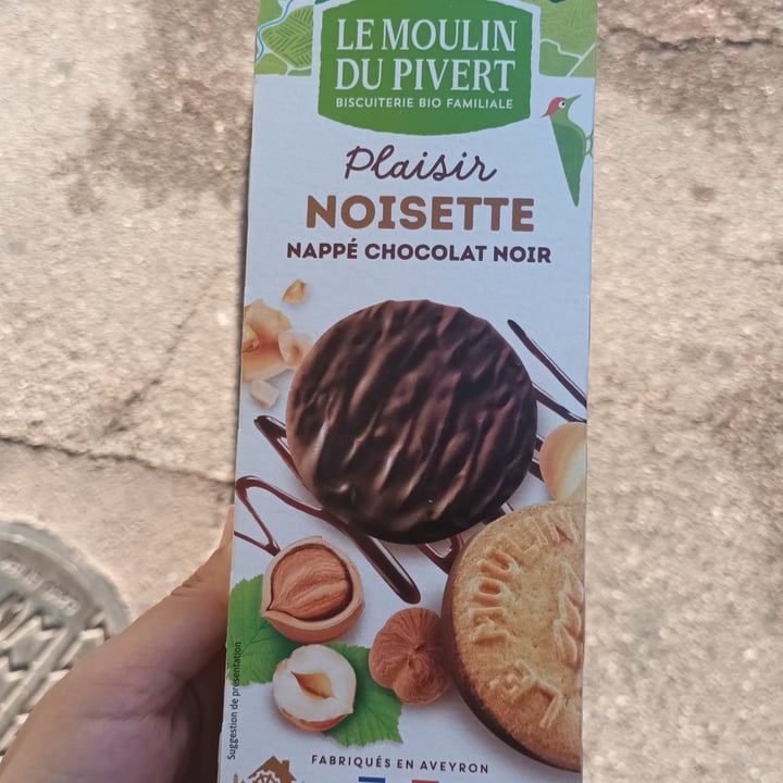photo of Le Moulin Du Pivert Biscuits Nappé Chocolat Noir shared by @bbilge on  24 Oct 2023 - review