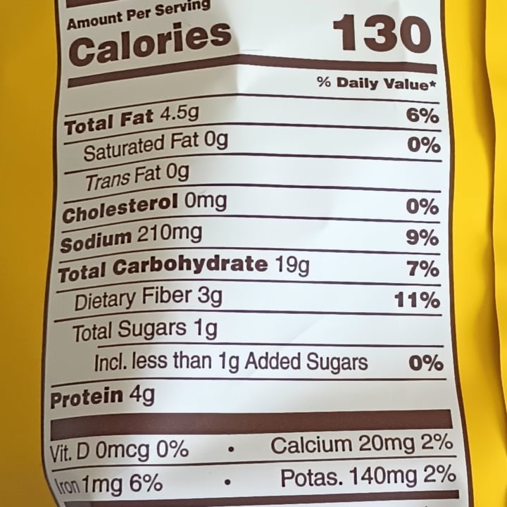 photo of Hippeas Nacho Vibes Organic Chickpea Puffs shared by @quadantics on  24 Jun 2024 - review