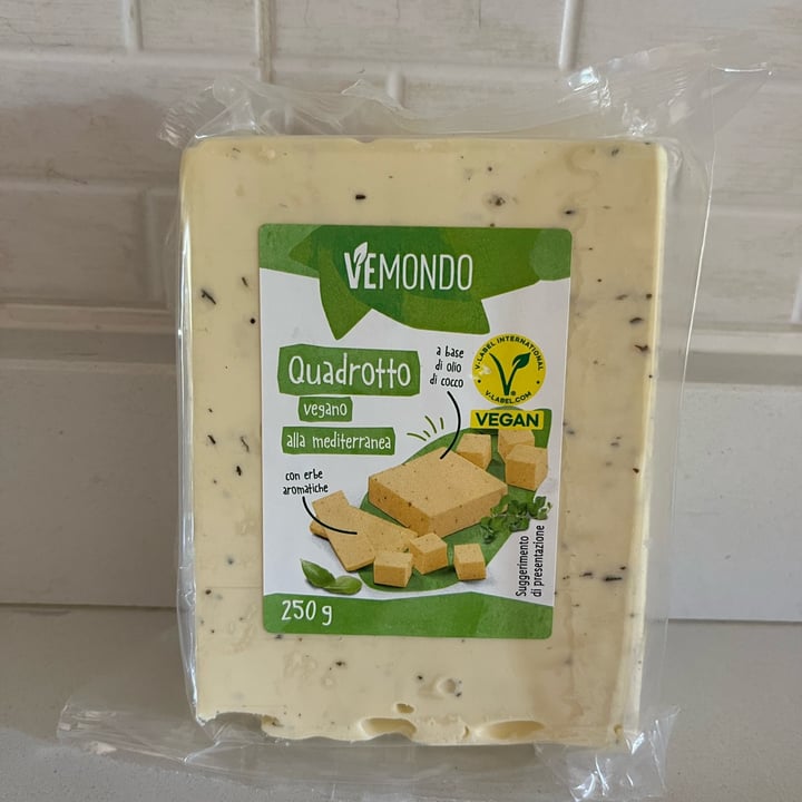 photo of Vemondo Quadrotto vegano alla mediterranea shared by @kitsune98 on  19 Aug 2025 - review