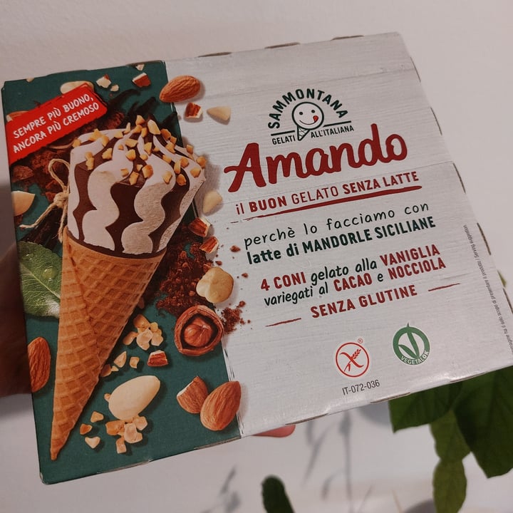 photo of Amando Cornetto Con Cioccolato shared by @lllobaa on  03 Nov 2024 - review