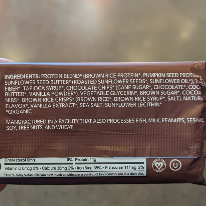 photo of Aloha Chocolate Chip Cookie Dough (plant-based protein) shared by @brtjohns on  23 Sep 2023 - review
