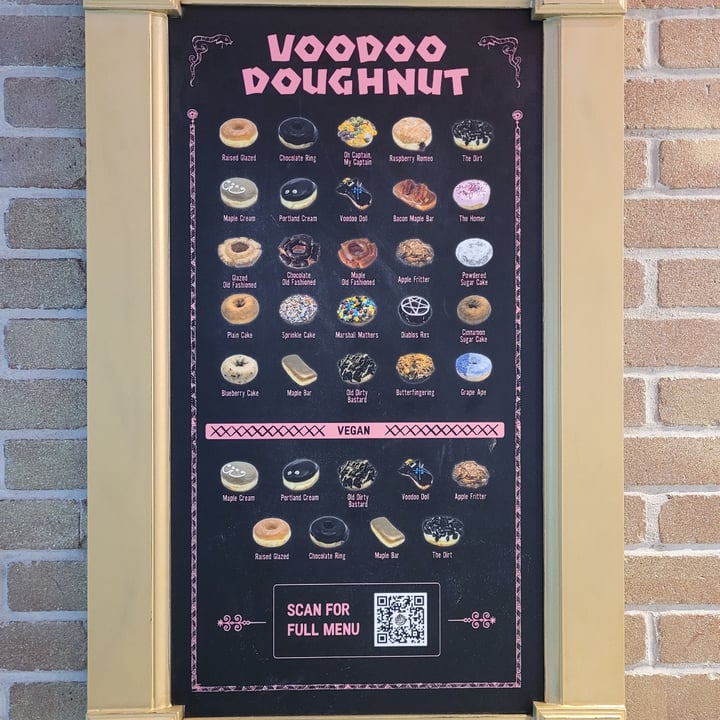 photo of Voodoo Doughnut Vegan Chocolate Ring shared by @yourfriendjen on  15 Aug 2025 - review