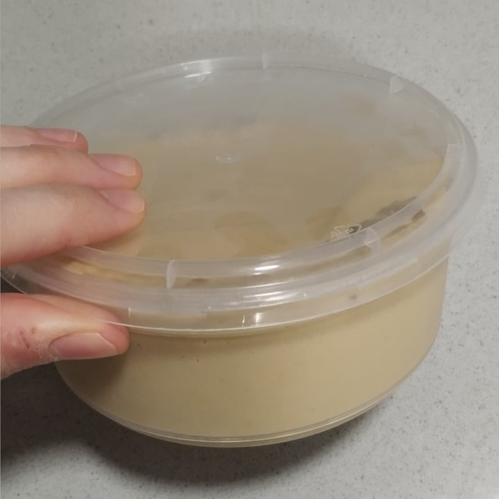 photo of Rikissimo Hummus clasico shared by @josuune on  22 Oct 2024 - review