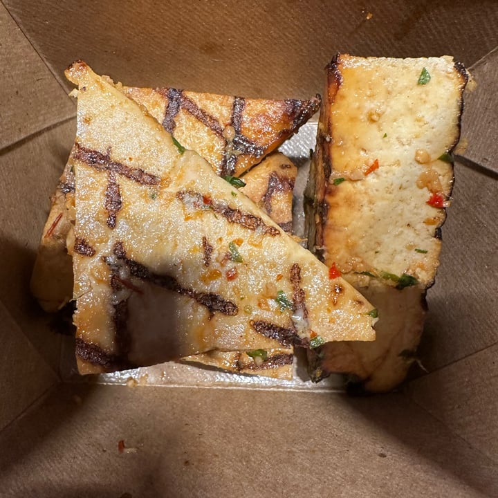 photo of Whole Foods Market Sweet Chili Tofu shared by @veganmika on  26 Nov 2023 - review