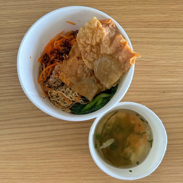 photo of Saute & Mee Spicy Numb Yuba Kolomee shared by @skootykoots on  03 Dec 2024 - review