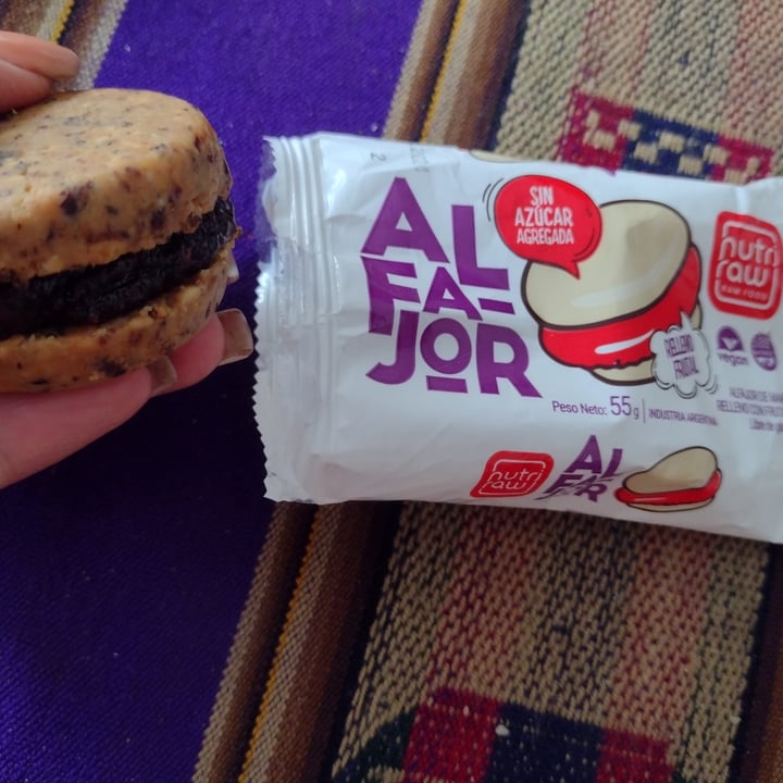 photo of Nutri Raw alfajor frutal shared by @dana1922 on  12 May 2024 - review