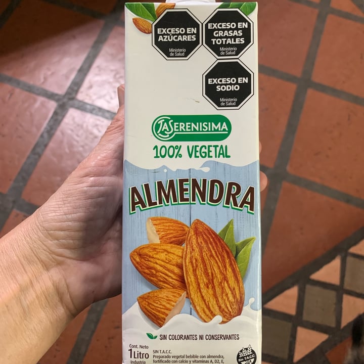 photo of La Serenísima Leche de almendras shared by @jacquelinechaves on  12 Oct 2023 - review