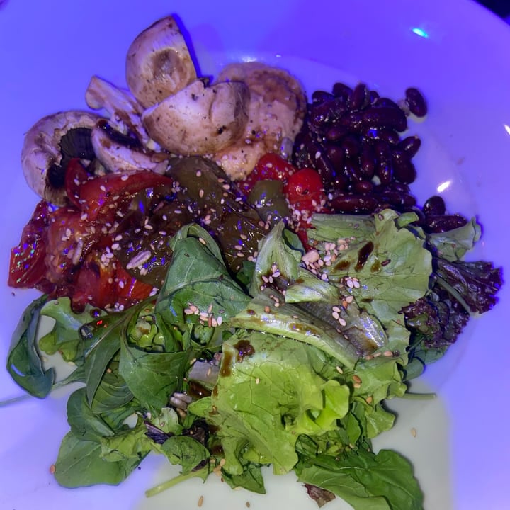 photo of HUMO Restaurante Vegetariano ensalada shared by @aritagim on  18 Dec 2023 - review