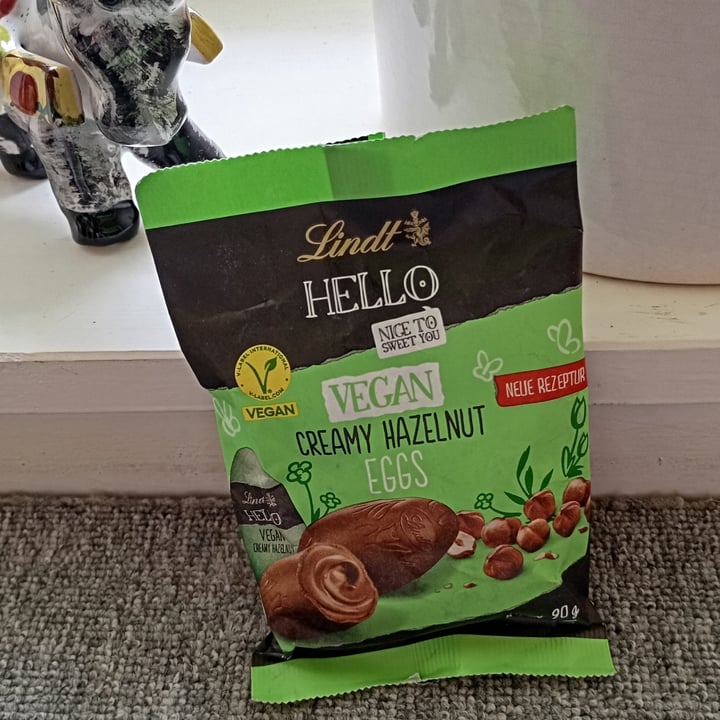 photo of Lindt Hello Vegan Creamy Hazelnut Eggs shared by @gwenda on  27 Apr 2024 - review